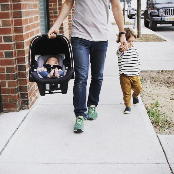 When Can You Turn Your Toddler to Face Forward?