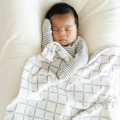Saranoni Mini Minky Stretch Blanket