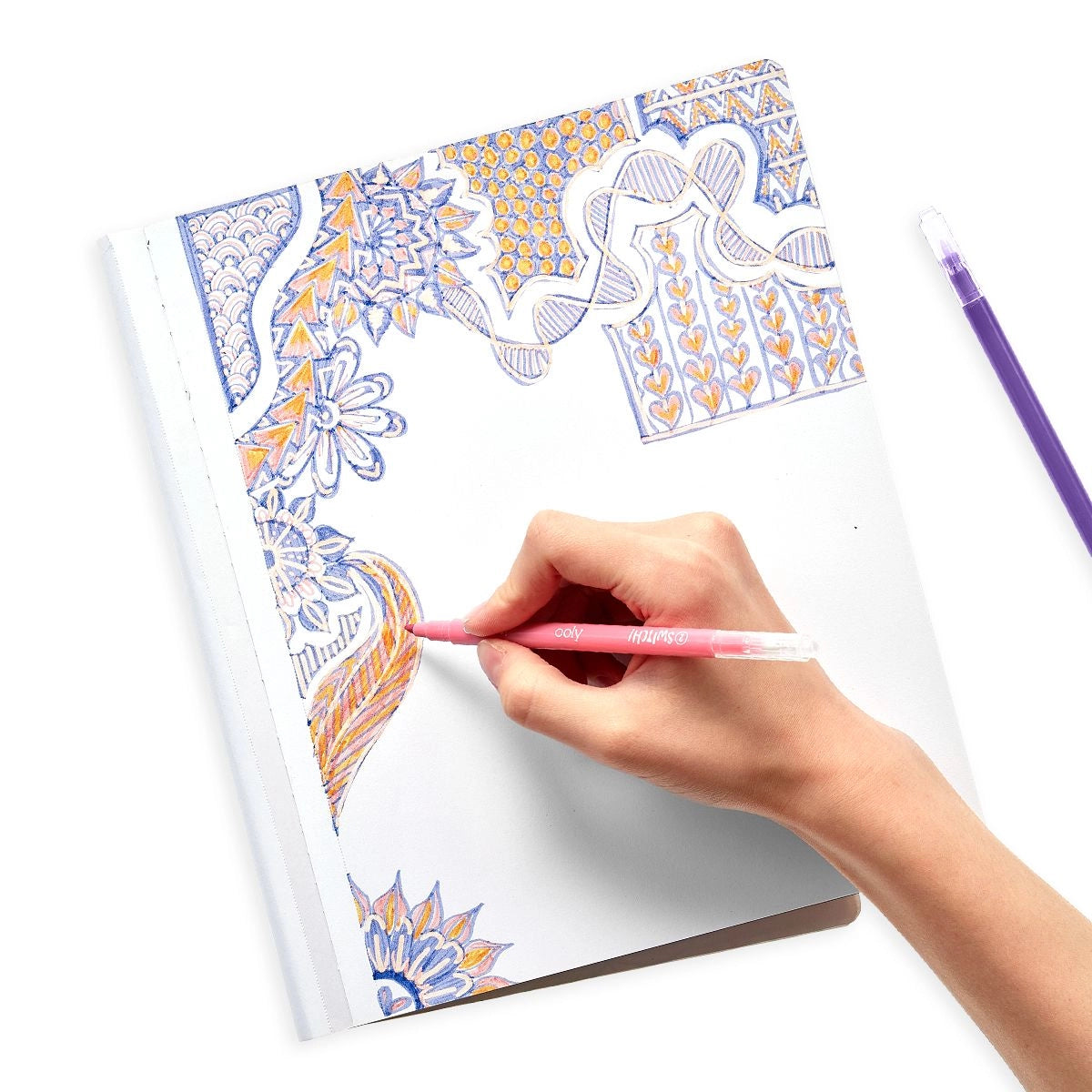 OOLY Switch-Eroo! 2.0 Color-Changing Marker