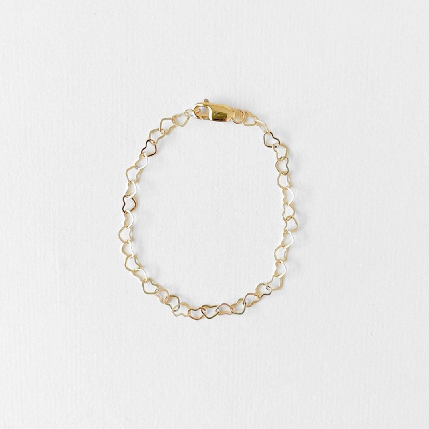 LittleLundsCo Bracelet - Gold Dainty Heart Chain