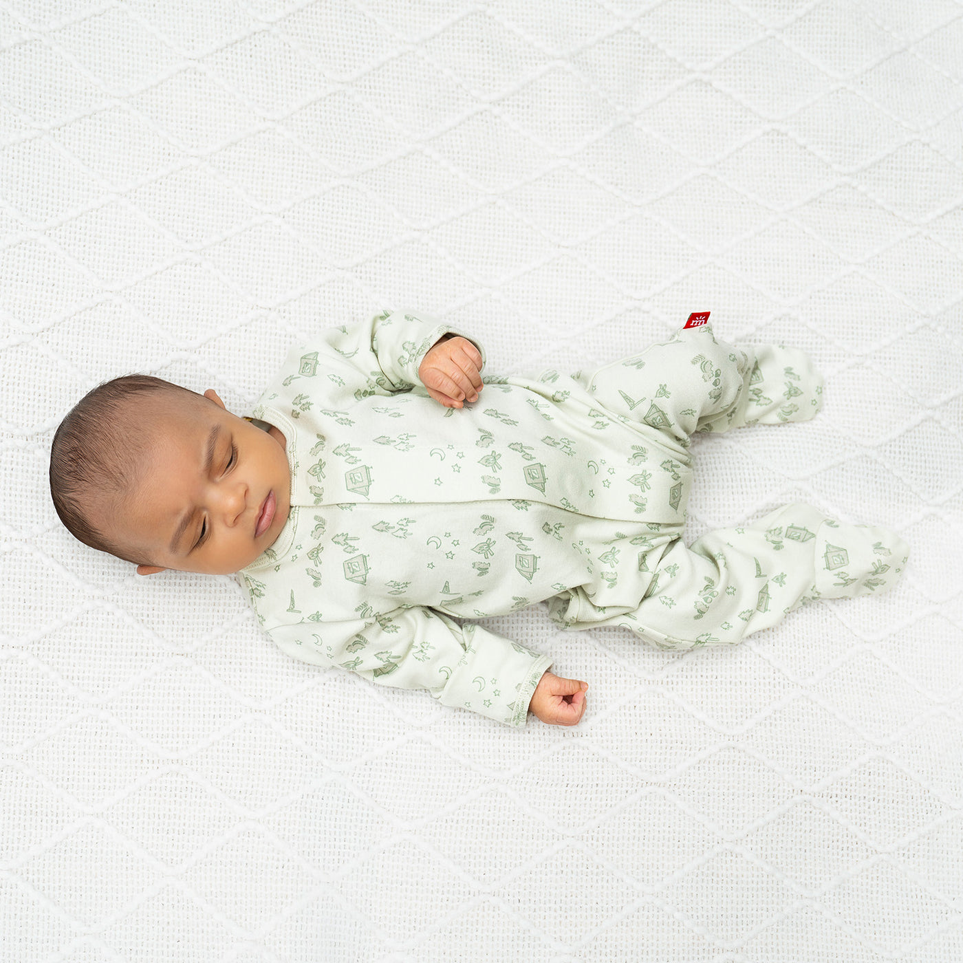 Magnetic Me Organic Cotton Magnetic Footie - Base Camp Buddies