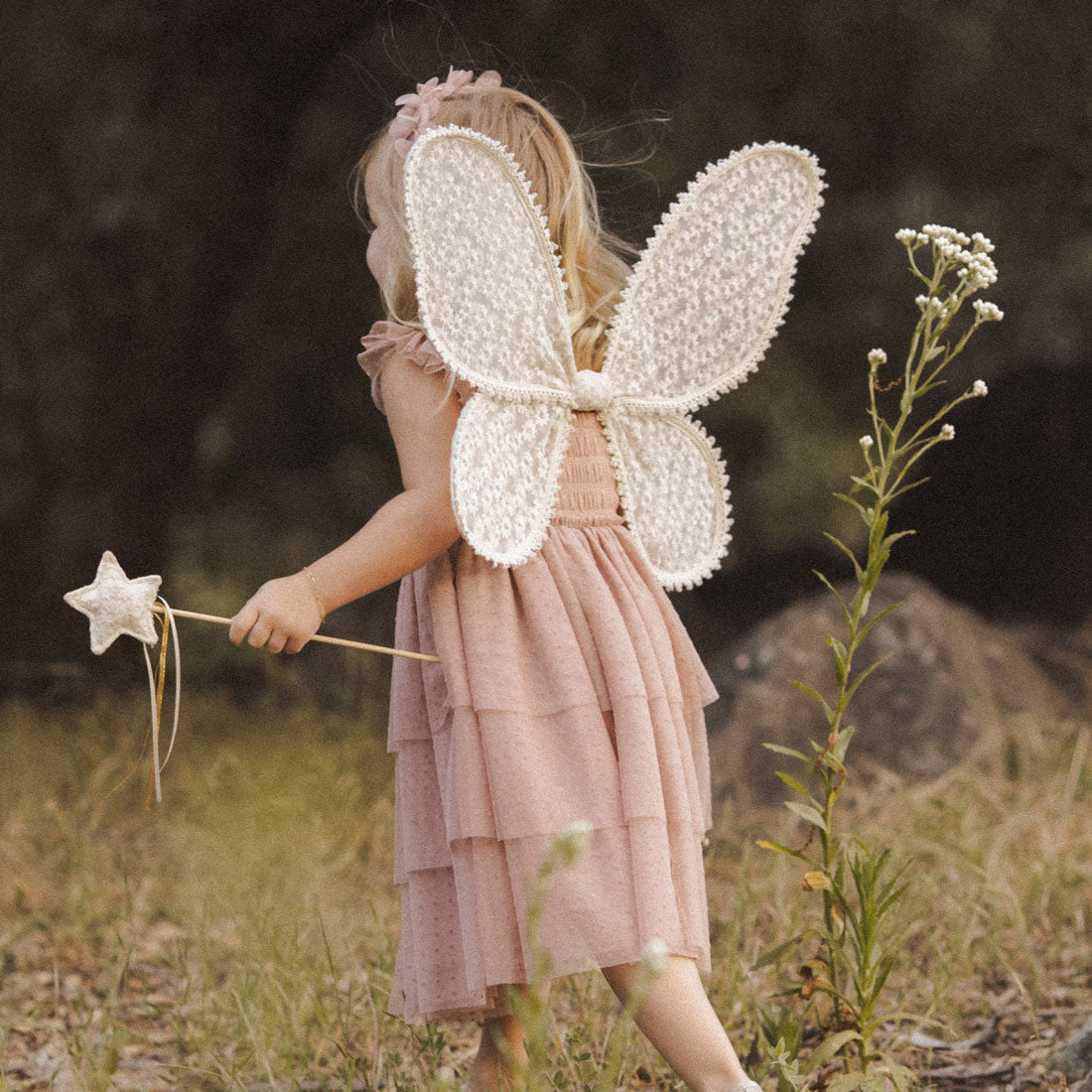 Noralee Wings - Daisy Embroidery - Natural