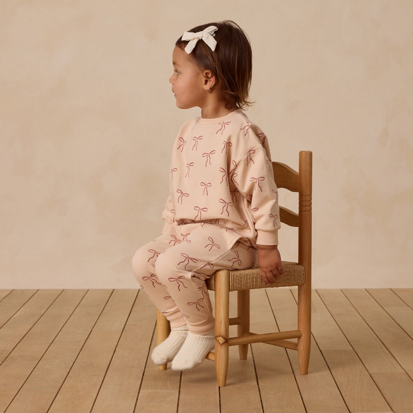 Quincy Mae Relaxed Fleece Sweatshirt - Red Bows