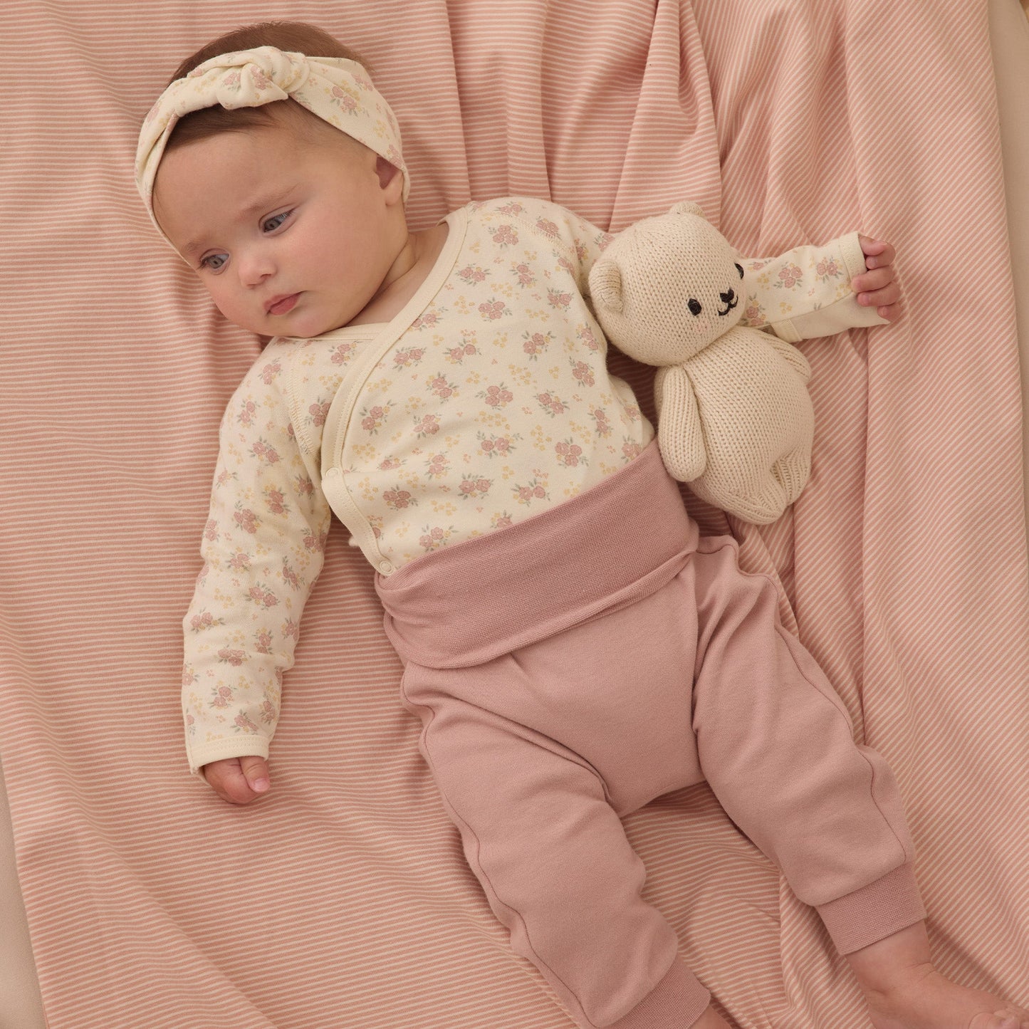 Quincy Mae Side Snap Bodysuit - Flower Field