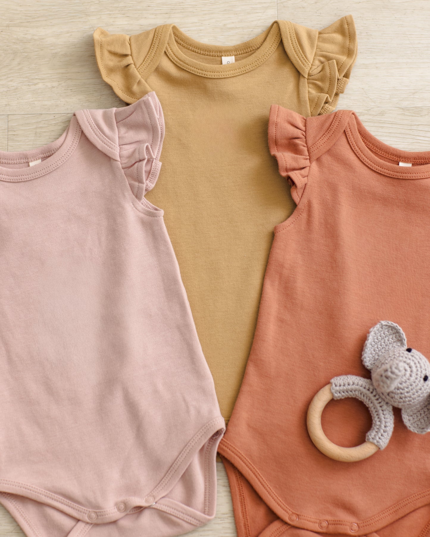Quincy Mae Flutter Sleeve Bodysuit - Blush