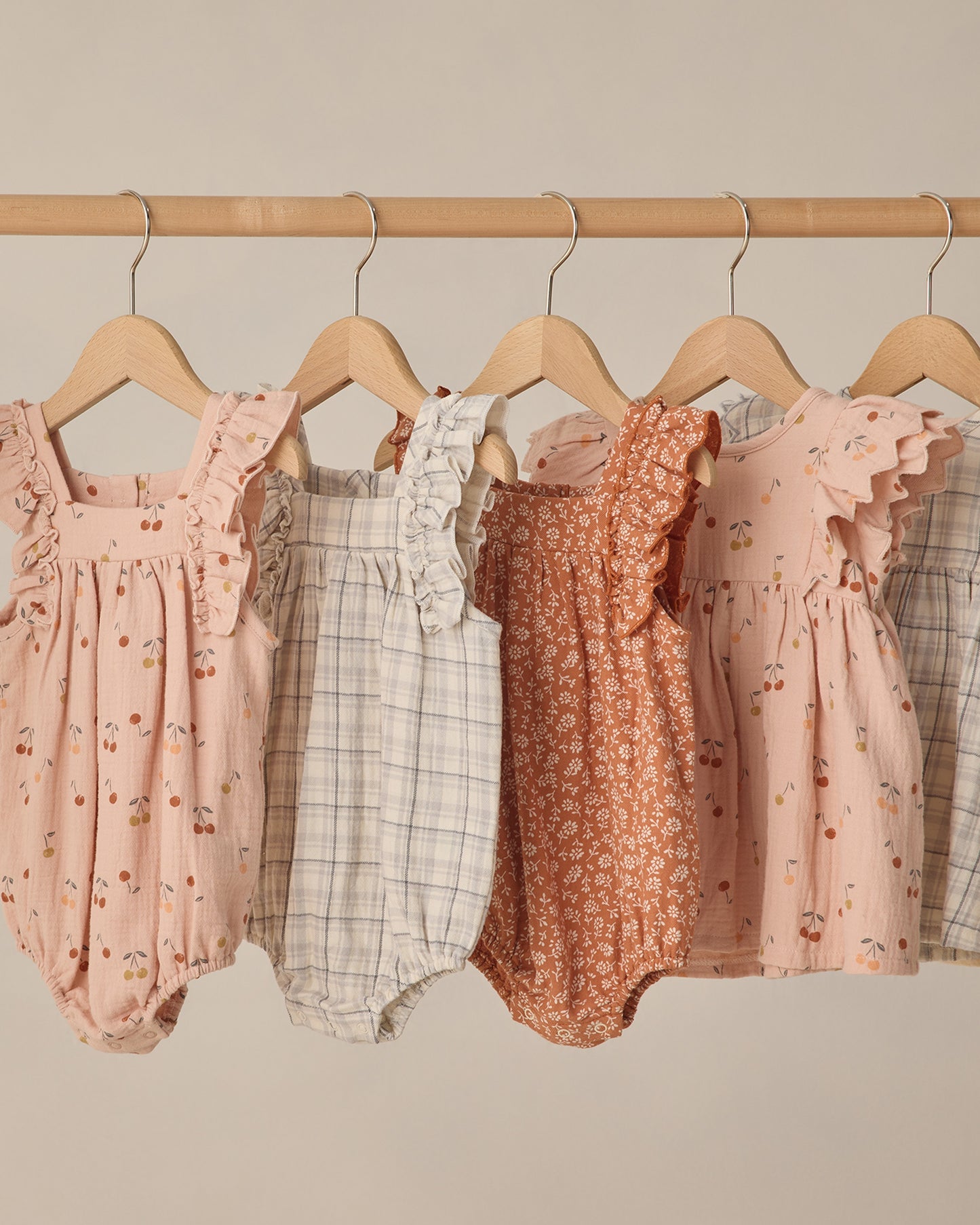 Quincy Mae Maya Romper - Poppy Floral