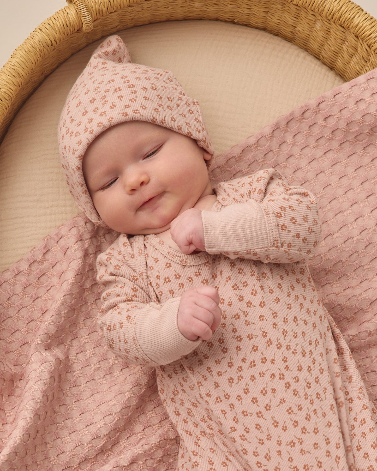Quincy Mae Knotted Baby Gown + Hat Set