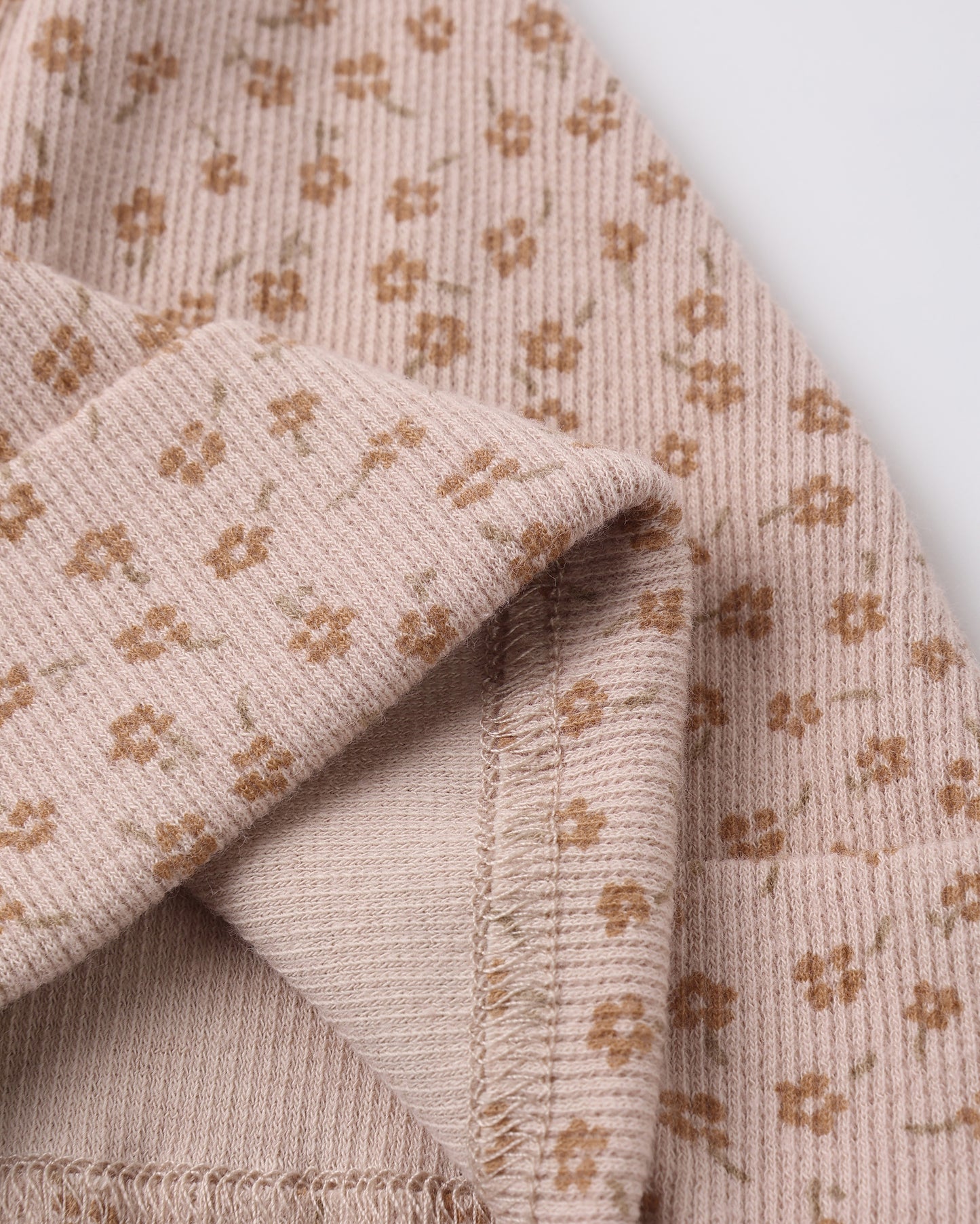 Quincy Mae Knotted Baby Gown + Hat Set