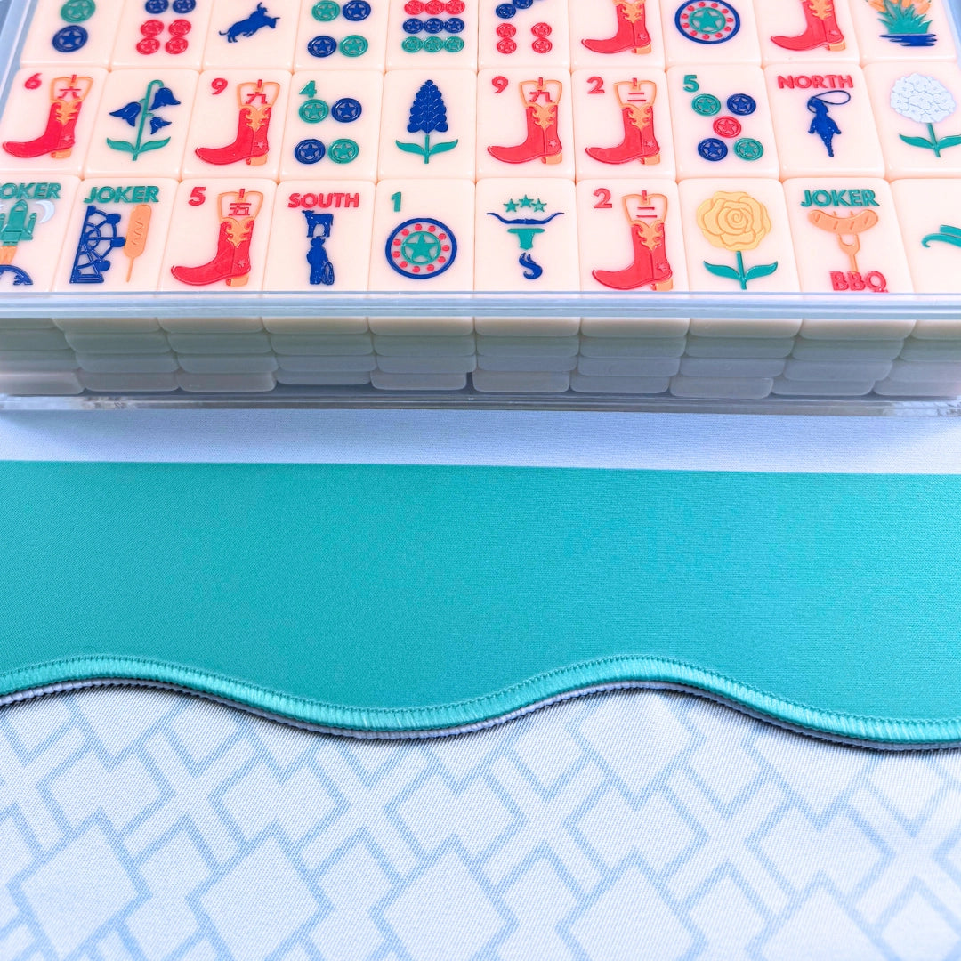 My Fair Mahjong Mahjong Mat - Green Center / Pink Scallop
