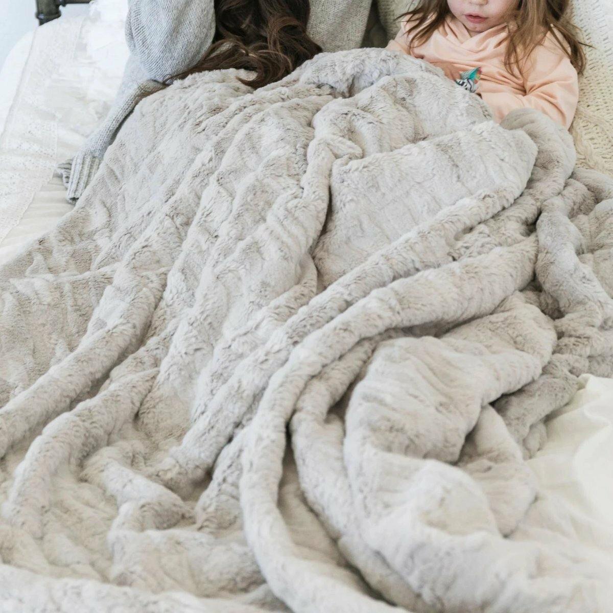 Saranoni Patterned Faux Fur XL Throw Blanket
