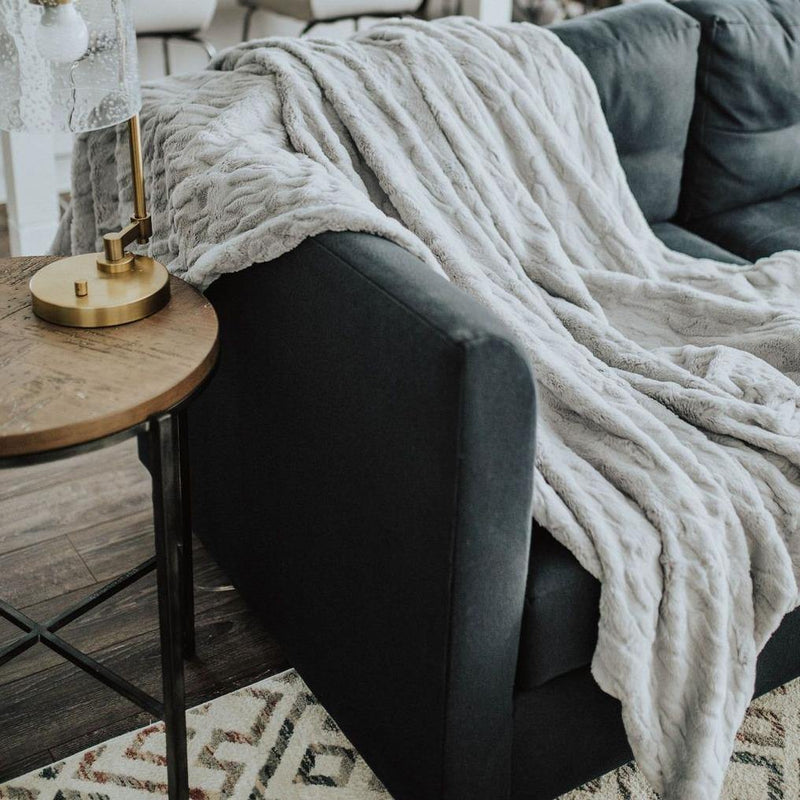 Saranoni Patterned Faux Fur XL Throw Blanket