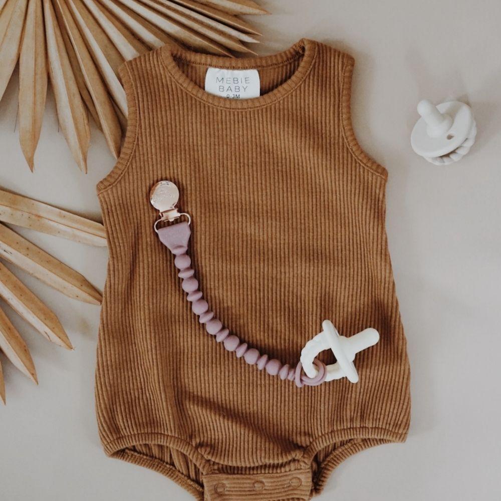 Itzy Ritzy Sweetie Strap Beaded Pacifier Clip - Rosewood
